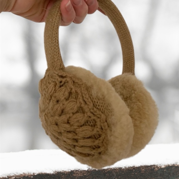 Ear Muffs, Soft and Cozy Winter Ear warmers. - Picture 3 of 14